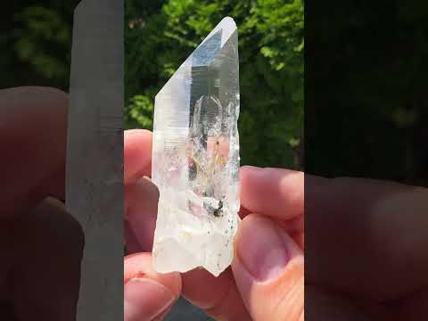💎 K MÁNÍ/AVAILABLE Lemurský křišťál (křemen) - Peñas Blancas, Kolumbie www.esmeraldas.cz #křišťál