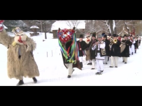 OBICEIURI, URATURI si DATINI de ANUL NOU din BUCOVINA 2016-2017