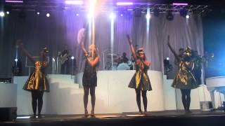 Paloma Faith &amp; Faithettes - Bigger You Love (Harder You Fall) - Kew The Music 07/07/15