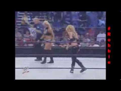 Michelle McCool vs Maryse Divas Championship Match