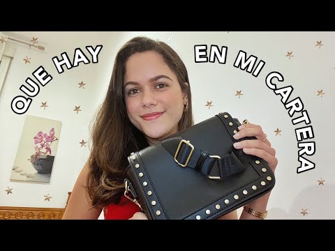 Que hay en mi cartera 2022 | Priscila