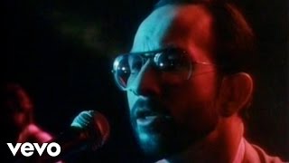 Manfred Mann&#39;s Earth Band - Runner (Official Video)
