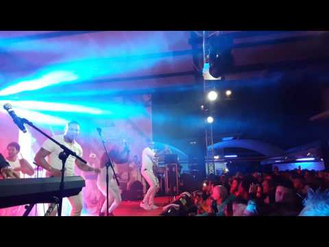 ESTO ESTA MAYKEL BLANCO Y SU SALSA MAYOR LIVE ROMA ITALIA