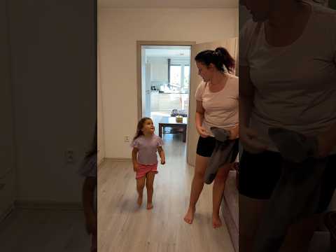 Mami táta mě zlobí#zabava #sranda #tata #dcera #mama #protebe #rodina