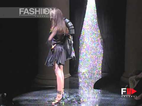 Fashion Show "Antonio Berardi" Haute Couture Women Autumn Winter 2003 2004 Paris 2 of 3