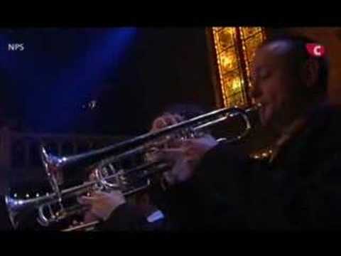 Trijntje Oosterhuis - Knocks Me Off My Feet