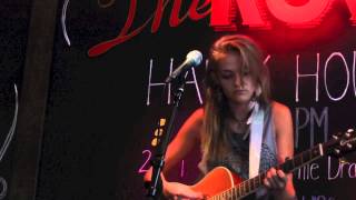 Louise Parker singing Swim Baby Swim (LIVE in Nashville)