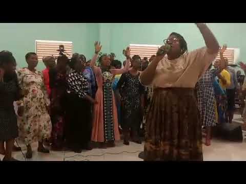 kite m beni with sis Angeline Joazard and choir ( Body of Christ)