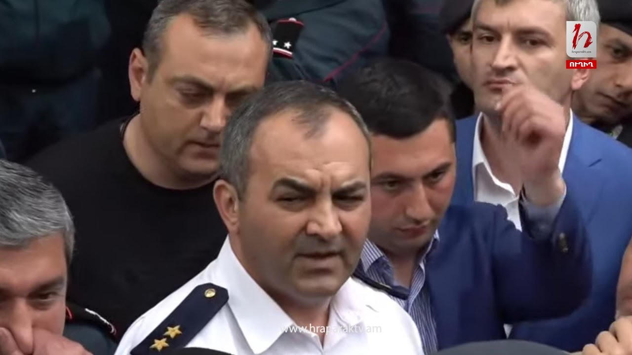 44–օրյա պատերազմում զոհված զինծառայողների ծնողները երթ են անում. Ուղիղ