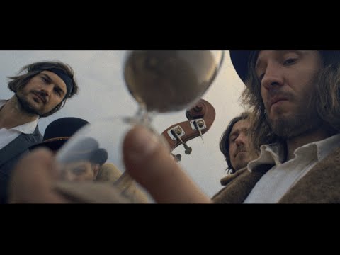 Prismojeni Profesorji Bluesa - Devil Got Me Shakin' (Official Video)