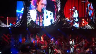 Arcade Fire - Normal Person - KROQ Almost Acoustic Christmas (Intro/Band Entrance)