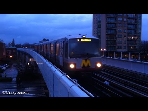 RET Metro 2 wagentrein type T Lijn C aankomst Capelle Centrum!! - in kleur en grijs beeld