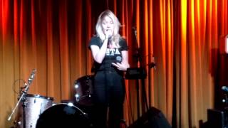 Kira May @kiramayhem