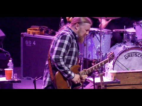 Derek Trucks rips Eric Clapton's "Anyday" Portland, ME 4/16/22