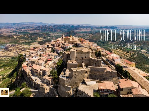 🇮🇹 4K drone video of Santa Severina, Calabria, Italy.