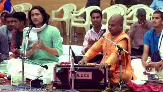 Muktidata Prabhu Singing Hare Krishna Maha Mantra Evening Session at Namotsava Kirtan Festival 2016