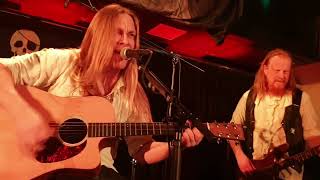 Heavy Metal Perse - Aamunkoiton Huilumies (live@kupla)