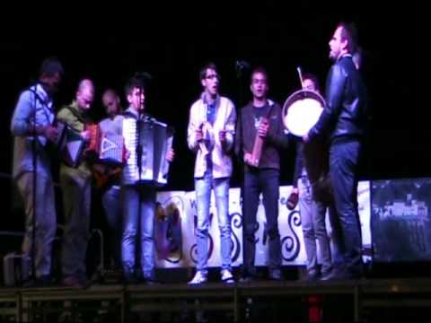 Eco tra i torrioni-Lu giuviddì sande (live a Colledoro)