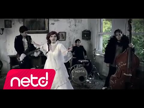 Pembe Mezarlık - Model