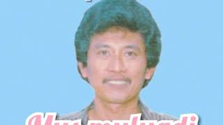 Download lagu Ciuman pertama - Mus mulyadi mp3 Download lagu Ciuman pertama - Mus mulyadi mp3
