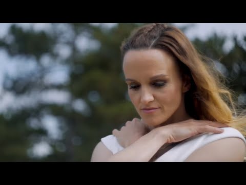 Kollányi Zsuzsi - Angyal (Official Music Video)