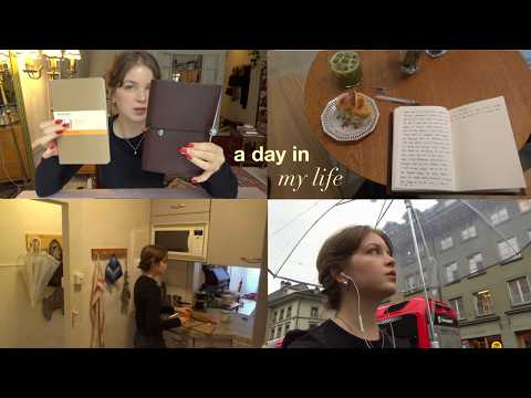 journaling at a cafe and making soup. [today felt like autumn] 💌