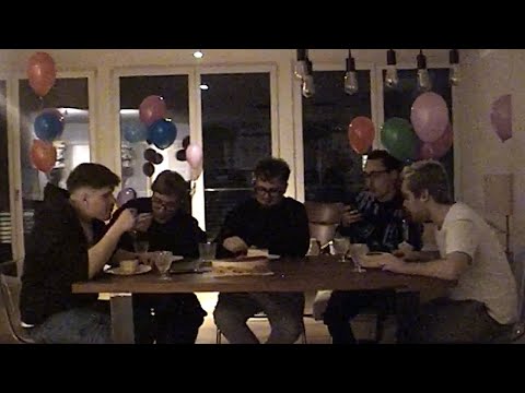 Brown-Eyes White Boy - Nur Ein Kind