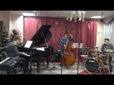 Bogdan Ivlev Trio - Horace Silver "Strollin"