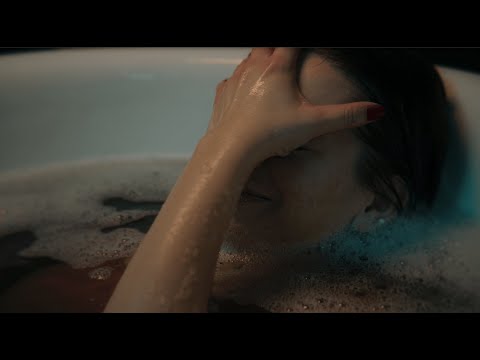 Glochi - Don't Worry [Official Music Video]