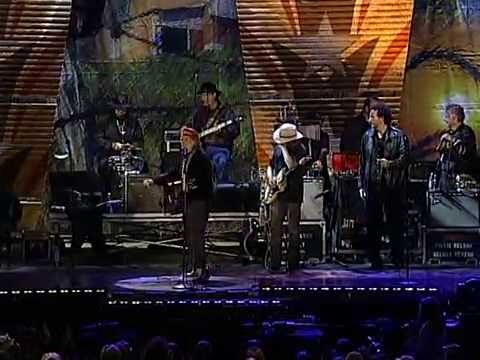 Willie Nelson - On The Road Again (Live at Farm Aid 2004)