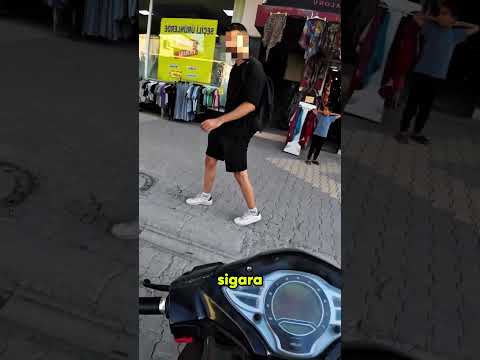 KADINA ÇARPIYORDUK #viral #automobile #fypシ #smartphone #comedy #motovlog #funny #memes #keşfet