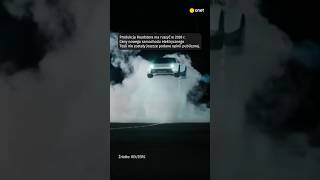 NOWA TESLA MA LATAĆ. ELON MUSK POKAZAŁ ROADSTERA CAŁEMU ŚWIATU