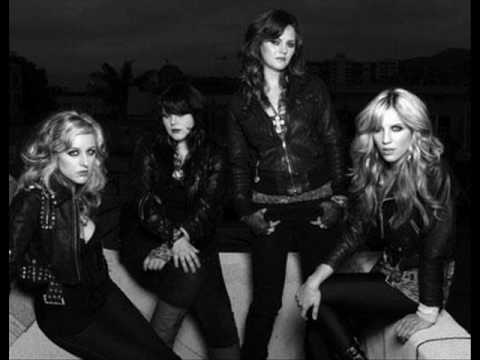download lagu mp3 mp4 The Donnas Gold Medal, download lagu The Donnas Gold Medal gratis, unduh video klip The Donnas Gold Medal