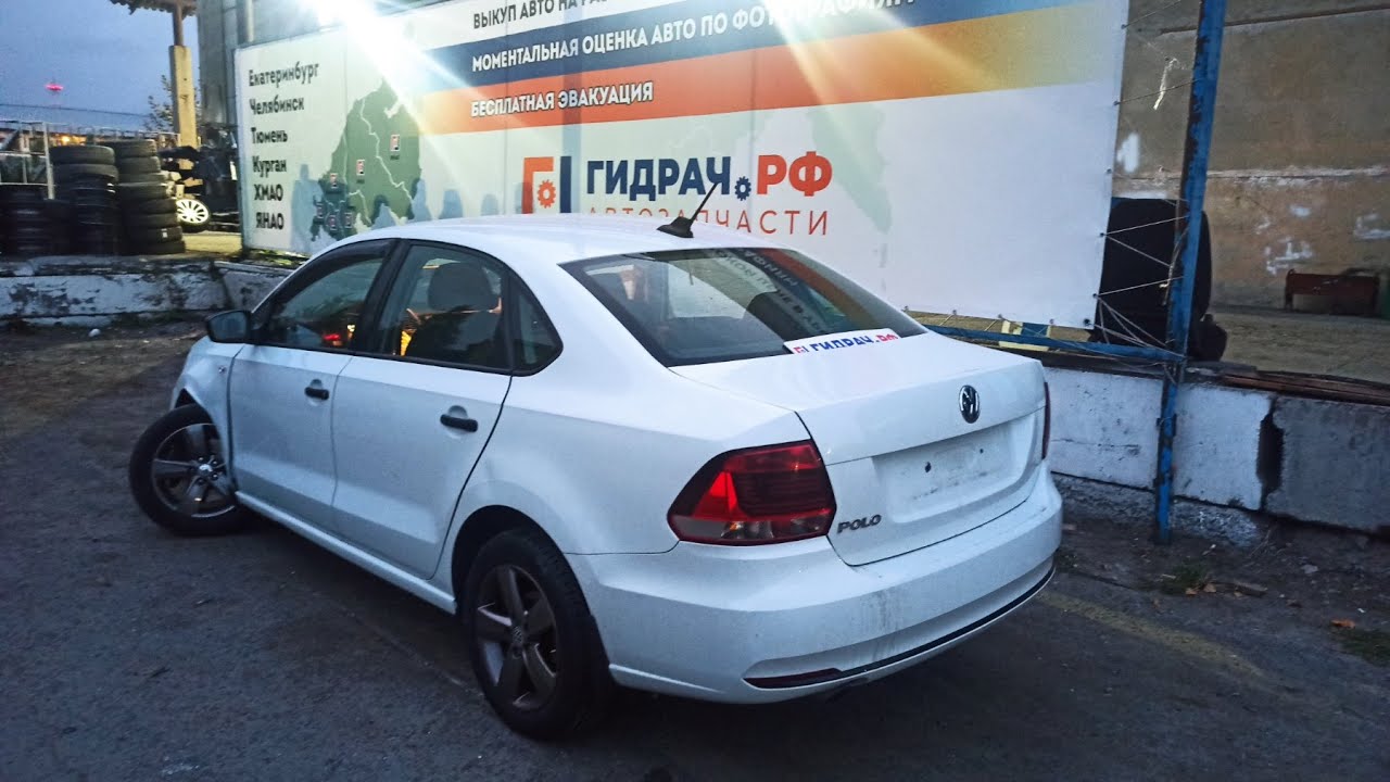 Проводка (коса) двери передней левой Volkswagen Polo Sedan (Mk5) 6RU971120Q.