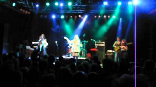 austra (live @ arena vienna)  &quot;young and gay&quot;