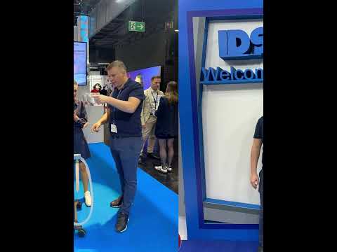 La pas cu viitorul stomatologiei