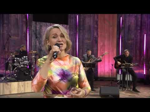 Inga Ruka - Lazdiņa – DZIESMA RUDENĪGĀ