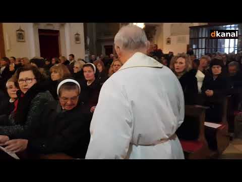 Dubrovnik - Sat euharistijskog klanjanja u crkvi sv.Ignacija