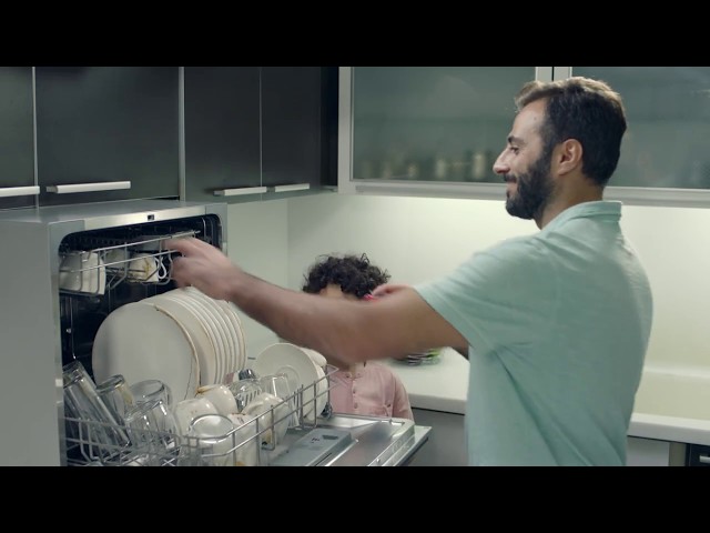 غسالة الصحون ميديا 12 مكان – 7 برامج – فضي