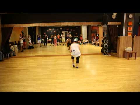 Nemanja Lazović - Salsa suelta (lady style)