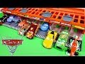 CARS 2 World Grand Prix 10 Car Race Launcher Hot Wheels Toys Disney Pixar Cars Carrying Case