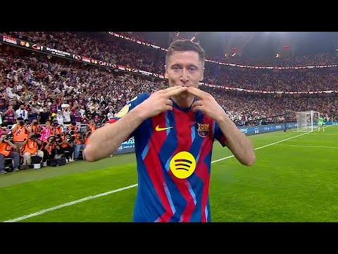 Robert Lewandowski is still a MONSTER!