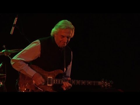 Jazz guitar legend John McLaughlin plays for Palestinians