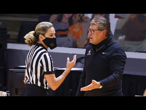 Geno Auriemma: Arkansas Postgame Press Conference - 1/28/21