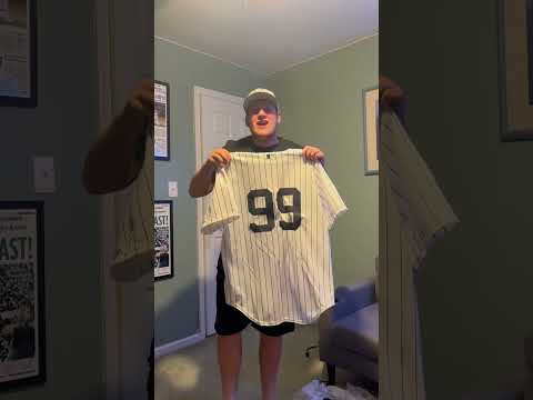 JERSEY UNBOXING!! Comment what jersey I should get next. #sports #baseball #yankees #mlb #youtube