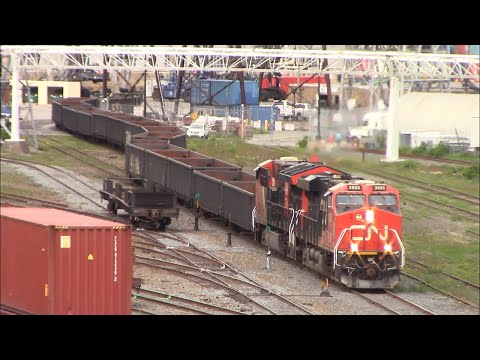 Two Gevos Working Local Train CN 519 at Halifax Ocean Terminals Yard