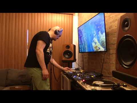 FMR Transmission 001 - Mazi