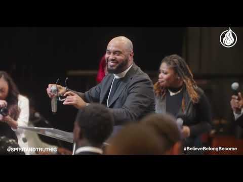 🔥 This OLD SCHOOL Praise Medley Set The Church On FIRE! Pastor Mark Moore & Spirit And Truth!