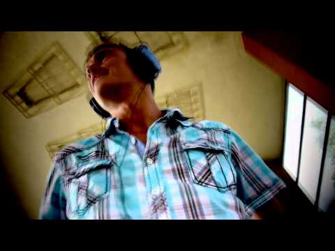 Mc Ilchev + DJ 3D - ХАРДКОР СИ ОСТАВАМ