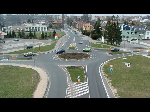 Rychnov nad Kněžnou okružní křižovatka silnice I/14 a II/319 s místní komunikací